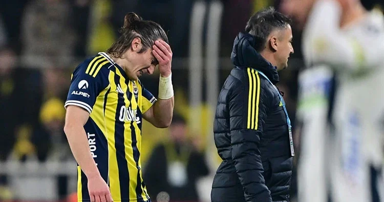 Fenerbahçe 4 günde 3 stoper kaybetti!