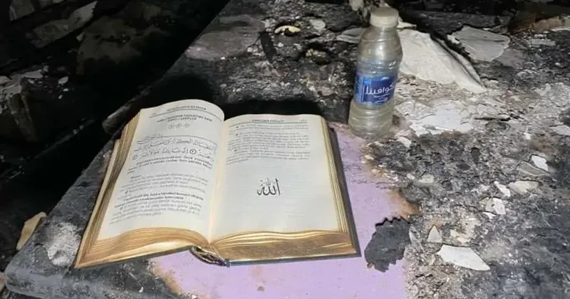 Çorum’da yanan gecekonduda Kur an ı Kerim meali zarar görmedi