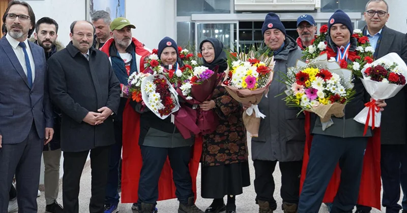 Kayağın özel ikizleri Fransa dan 6 madalyayla döndü