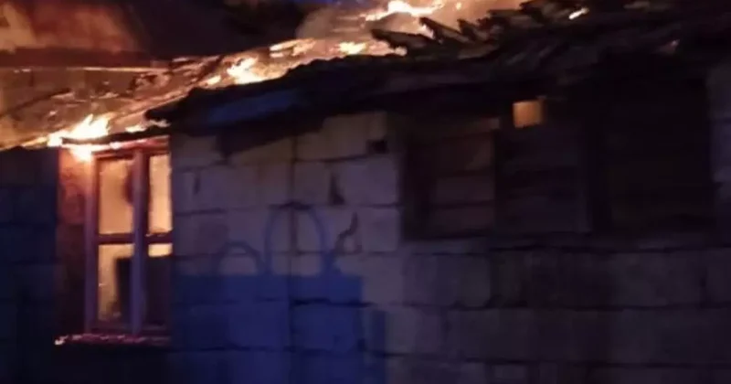 Dörtyol’da metruk bina yangını