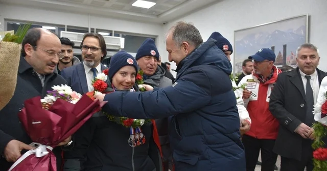 Meşaleler Dadaşların özel gururları için yandı Erzurum Haberleri