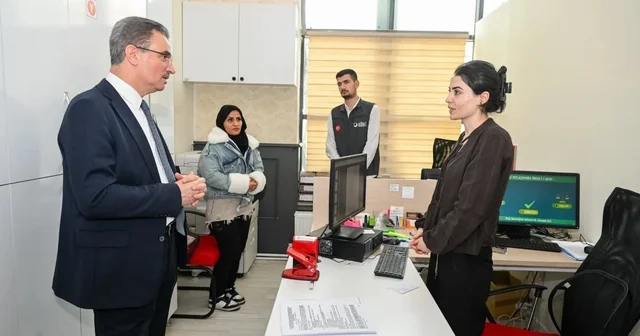 İl Göç İdaresi nden Vali Baruş a bilgilendirme Erzurum Haberleri