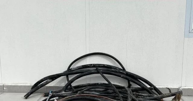 Fabrikadan bakır kablo çaldılar, yakalandılar Aydın Haberleri