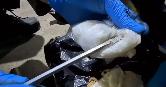 Mutfak tüpüne zulalanmış 8 kilo 300 gram metamfetamin ele geçirildi Ağrı Haberleri