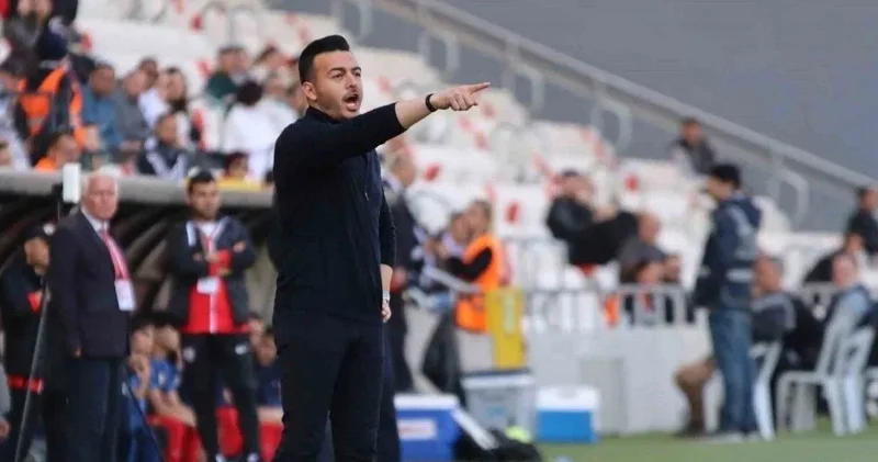 5 1 lik galibiyetle başladı üst üste 5 maç kaybedince kibar kibar kovdular: Teşekkürü unutmadılar