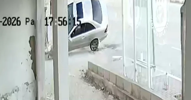 Karaman da otomobilin takla attığı anlar kameraya yansıdı Karaman Haberleri