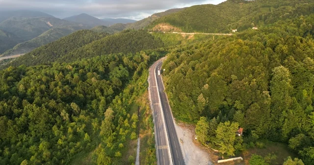 Google da 3,5 milyon kez aranan Bolu Dağı tartışmasının altından bakın ne çıktı Başkan Faruk Özlü: Biz dağı oradan alıp Düzce ye getirmiyoruz, dağ yerinde Düzce Haberleri