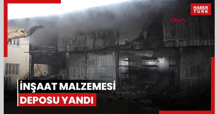 İnşaat malzemesi deposu yandı