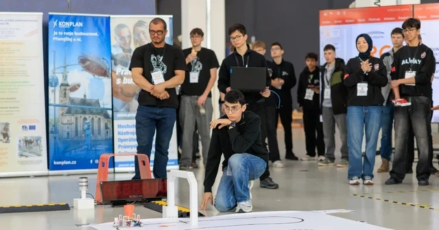 Bursa Erkek Lisesi Türkiye nin gururu oldu Öğrenciler, robotik yarışmasında dünya ikincisi oldu Bursa Haberleri