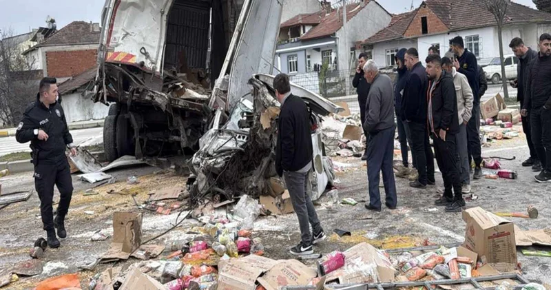 Samsun da freni patlayan kamyon dehşet saçtı: 10 u öğrenci 19 yaralı