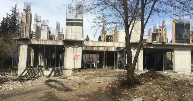 İnşaat işçisi yüksekten düşerek ağır yaralandı Adıyaman Haberleri