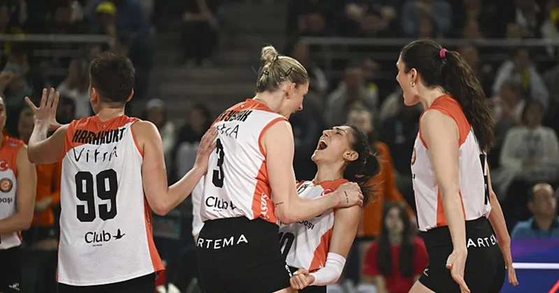 Kupa Voley’de finalin adı belli oldu!