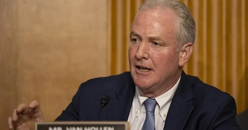 ABD li senatör demediğini bırakmadı Trump yalancı, savaş suçu işliyor Sözcü Gazetesi