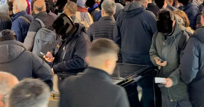 Kuyumcularda altın kalmadı: Dükkanların önü ana baba günü Sözcü Gazetesi