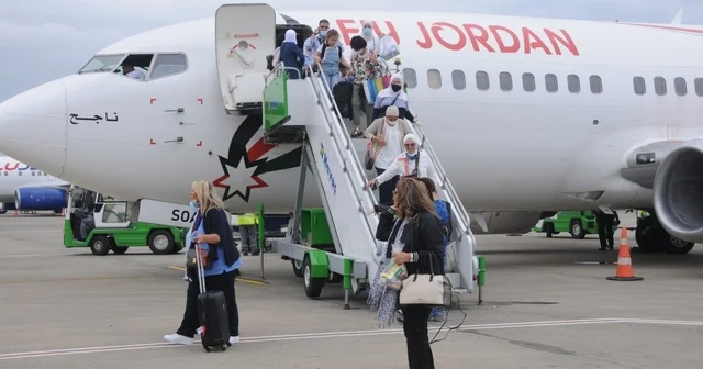 Savaşın gölgesi Doğu Karadeniz turizminin üzerine düştü, rezervasyonlar durdu Nevruz döneminde yaşanan durgunluk ve yaz sezonuna ilişkin belirsizlik bölgedeki turizmcileri endişelendiriyor Trabzon Haberleri