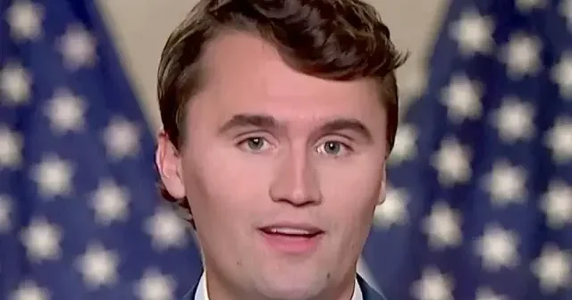 İsrail Charlie Kirk ü neden öldürdü? Trump ın istifa eden direktöründen Yahudi lobisi ifşaatları VİDEO İZLE