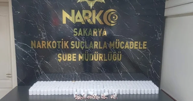 Polis uyuşturucuya geçit vermiyor: 2 tutuklama Sakarya Haberleri