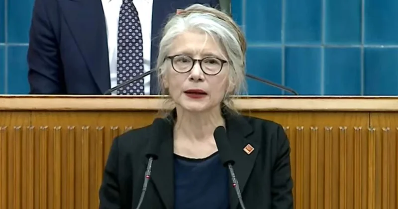 Emine Ülker Tarhan kimdir?