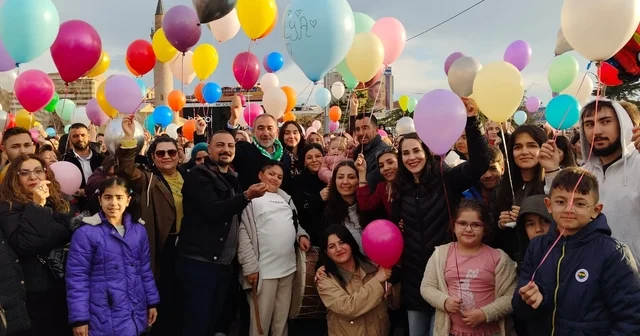 Kampanyası tamamlanan SMA hastası Alya için balonlar gökyüzüne bırakıldı Kırşehir Haberleri