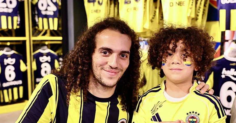 Fenerbahçeli futbolcular Guendouzi, Nene ve Cherif, taraftarlarla buluştu