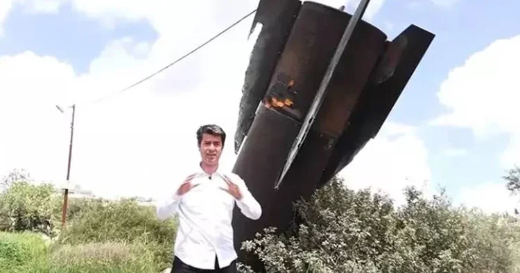 İşte İsrail i vuran devasa İran füzesi: CNN TÜRK olay yerinde görüntüledi