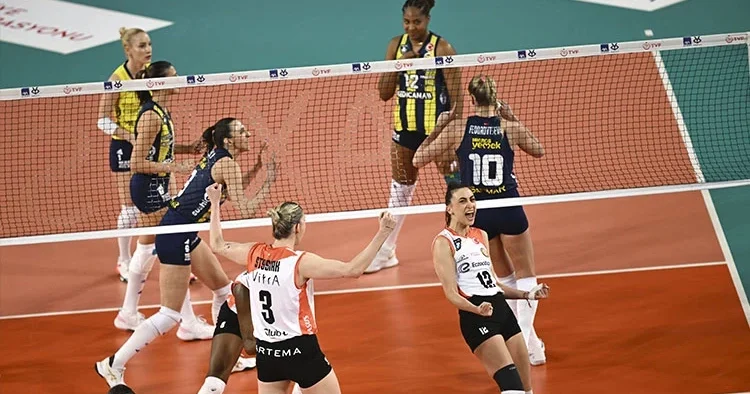 Eczacıbaşı 3 1 Fenerbahçe maç özeti (Voleybol Kadınlar Kupa Voley yarı final maçı)