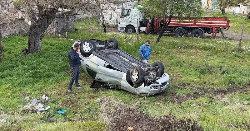 Babasından kaçırdığı otomobille faciaya davetiye çıkardı: Yaralılar var Kayseri Haberleri