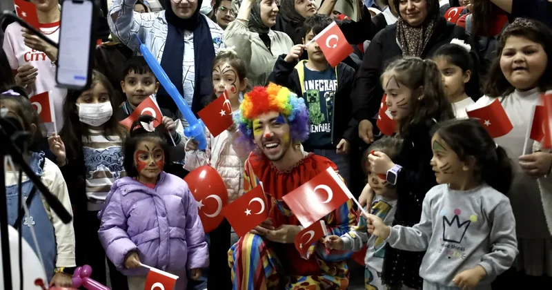 23 Nisan Coşkusu Kıtaları Aştı