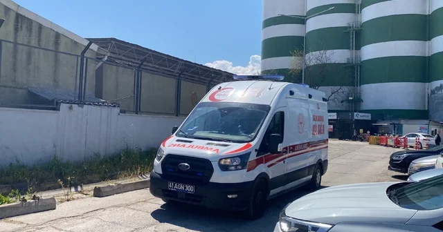 12. kattan düşen işçi ağır yaralandı Kocaeli Haberleri