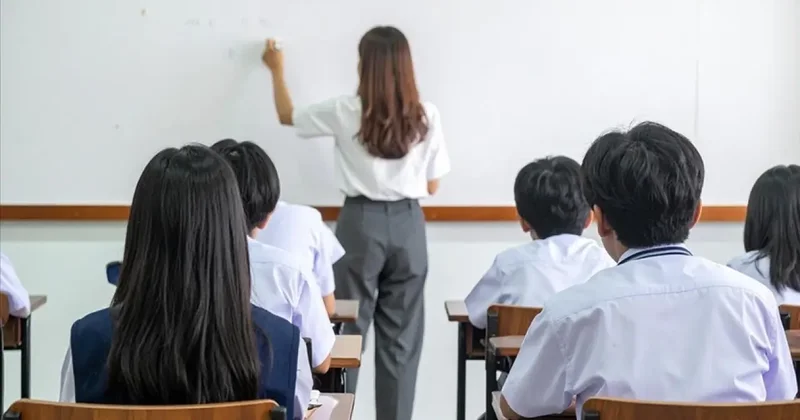 MEB duyurdu! Öğretmenlerin yer değiştirme takvimi belli oldu