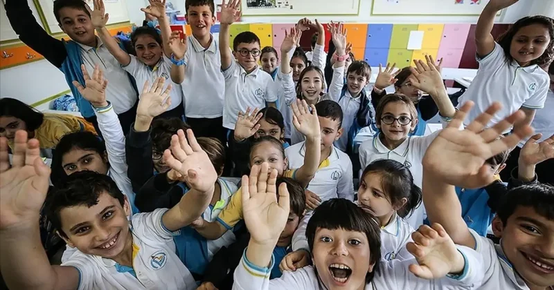 Öğrencilere müjde: 3 gün tatil olacak