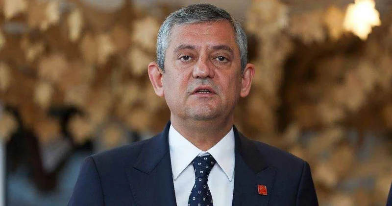 Özgür Özel den İmamoğlu ve Adıgüzel e ziyaret