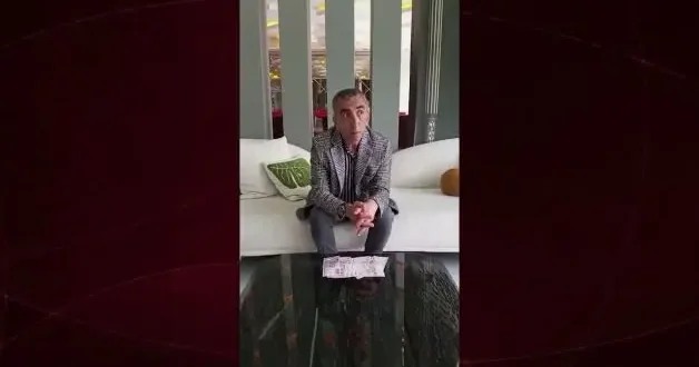 Mersin de örnek davranış: Unutulan parayı sahibine ulaştırmak için saatlerdir bekliyor