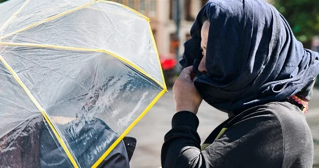 Bir taraf kış bir taraf bahar: Hava sert değişecek Meteoroloji saat verdi: Kuvvetli sağanak ve fırtına geliyor! 16 ilde alarm verildi