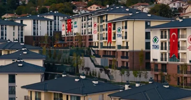 TOKİ İstanbul kura çekimi ne zaman çekilecek? Bakan Kurum müjdeyi verdi: İstanbul’da 100 bin konut için kura başlıyor VİDEO İZLE