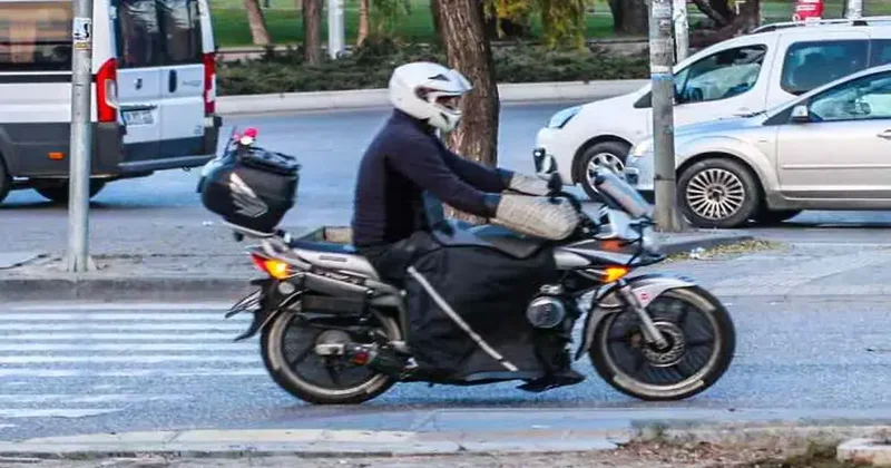 Okullarda yeni yasak: Sosyal medya ikiye bölündü