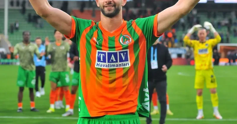 Galatasaray aradığı stoperi Süper Lig de buldu!