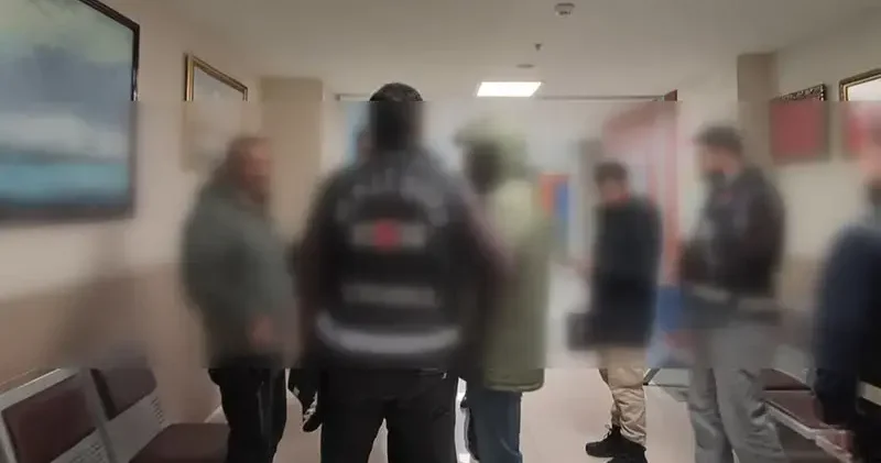 Üsküdar Devlet Hastanesi nde hastalardan rüşvet alan doktorlara 12 yıla kadar hapis talebi