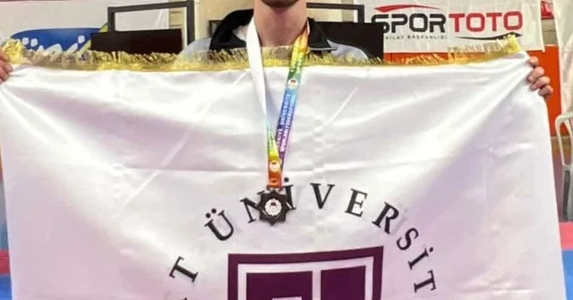 Ünilig Taekwondo da Fırat Üniversitesi ne bronz madalya Elazığ Haberleri