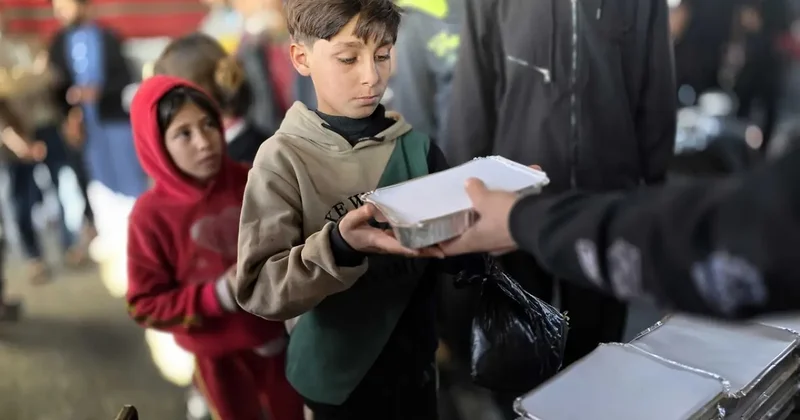 Gazze de her hafta onlarca çocuk kayboluyor: Telegram ve Facebook ta organize oldular