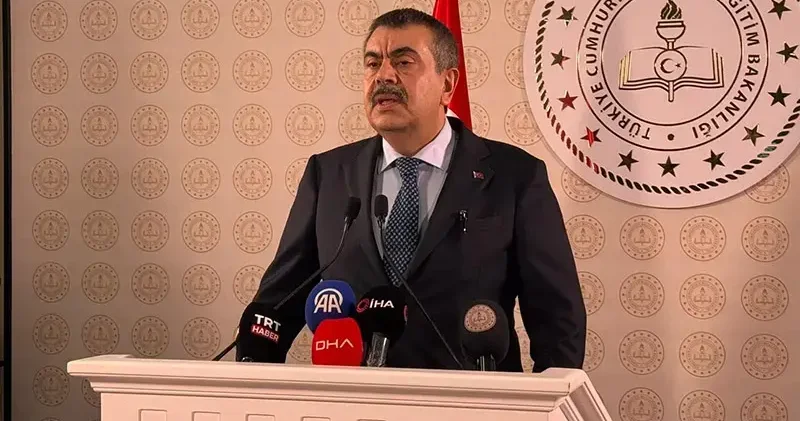 Bakan Tekin: Dijital dünyada çocuklarımızı hedef alan riskleri yapay zekayla izleyeceğiz