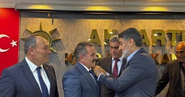 DEM Partili meclis üyesi AK Parti ye katıldı Iğdır Haberleri