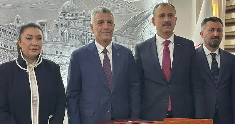 Bakan Bolat: Körfez’deki savaş, ticaretin artık Orta Koridor dan yapılacağını gösteriyor