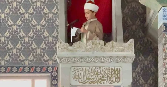 Rize de 13 yaşındaki imam hatip ortaokulu öğrencisinden cuma hutbesi VİDEO İZLE