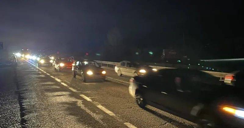 İstanbul’u Karadeniz’e bağlayan kilit noktada trafik durma noktasına geldi