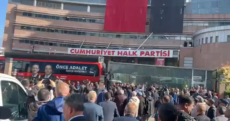 CHP de gergin gün: Gözler Kılıçdaroğlu nun açıklamasına çevrildi