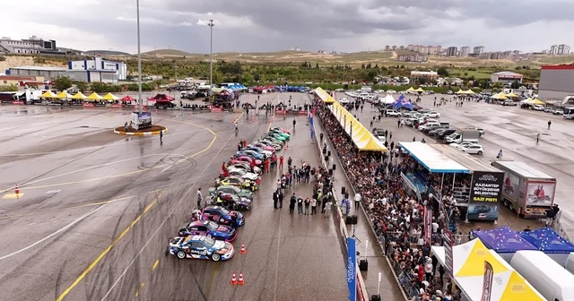 Gaziantep te 2026 Türkiye Drift Şampiyonası düzenlendi İlk sürüşte Başkan Fatma Şahin de yer aldı Gaziantep Haberleri