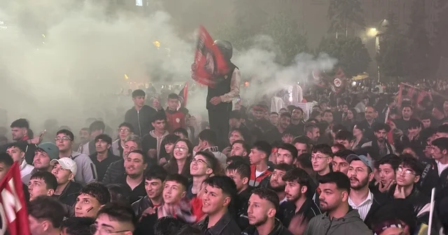 Çorum da binlerce vatandaştan Süper Lig sevinci Çorum Haberleri