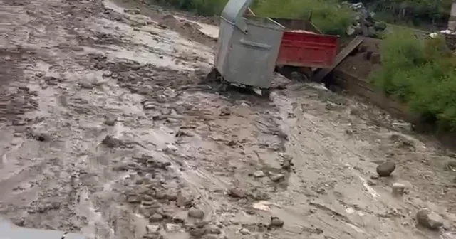 Yozgat ta sel sonrası yollar temizlendi Yozgat Haberleri
