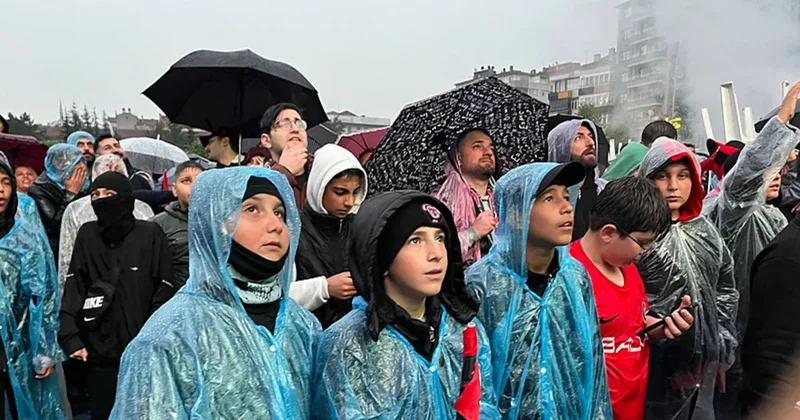 1. Lig finali Çorum da yağmur altında izlendi!